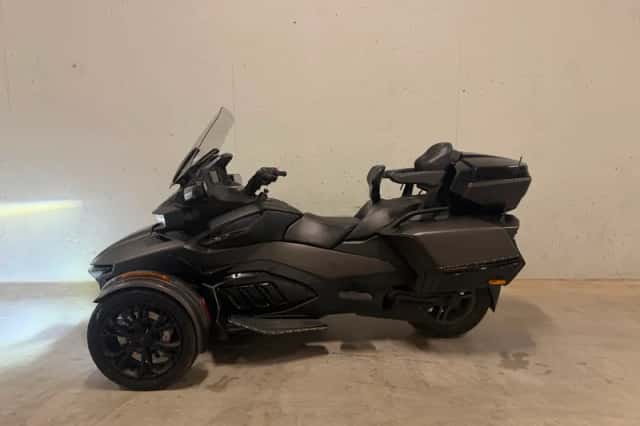 Can-Am Spyder RT (2024) thumbnail 2