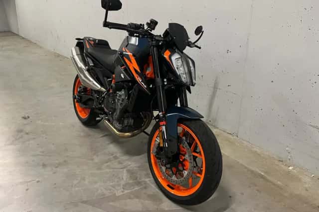 KTM 890 Duke (2023) thumbnail 4
