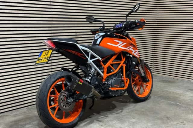 KTM 390 Duke (2017) thumbnail 2
