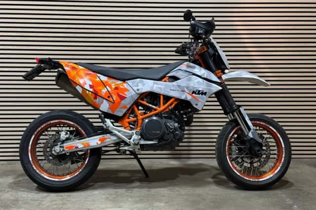 KTM 690 SMC R (2015) thumbnail 6