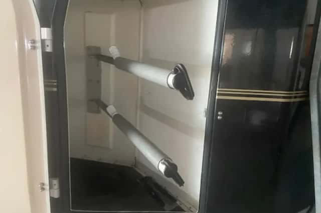 Boeckmann CS 2 paardstrailer met zadelkamer (2002) thumbnail 3