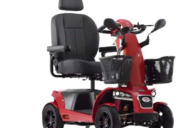 Mango Freerider (2018) thumbnail 4