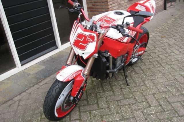 Kawasaki Sport ZXR 750 streetfighter (1991) thumbnail 2