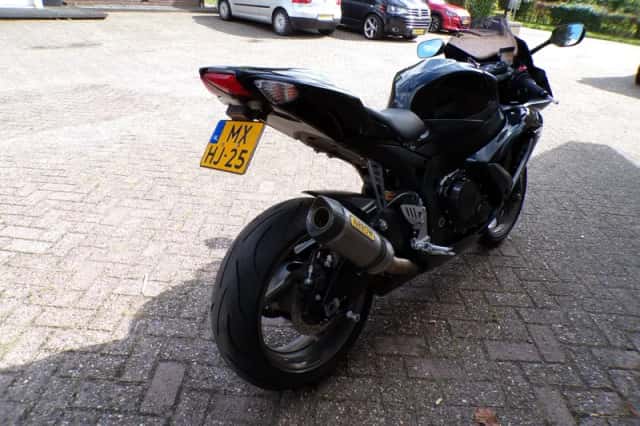 Suzuki GSX-R750 (2010) thumbnail 5