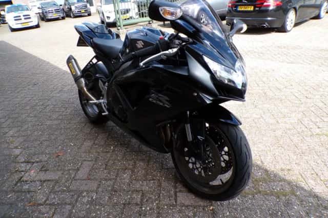 Suzuki GSX-R750 (2010) thumbnail 6