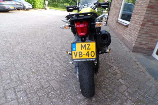 Triumph Tiger 800 (2011) thumbnail 4