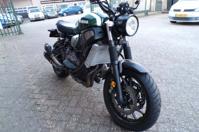 Yamaha XSR700 (2016) thumbnail 5
