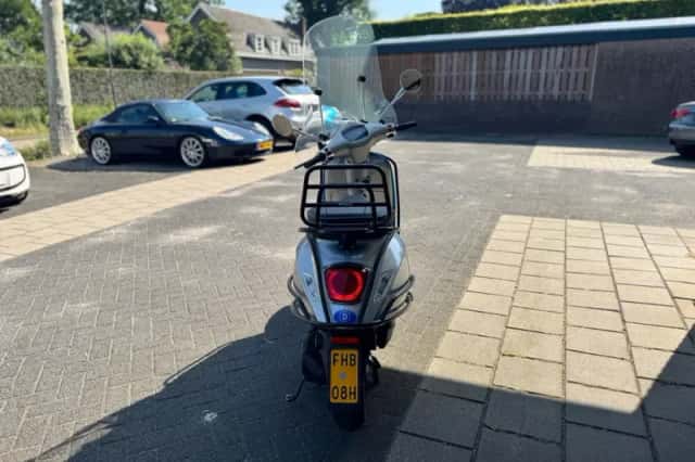 Piaggio Elletrica Piaggio (2021) thumbnail 3