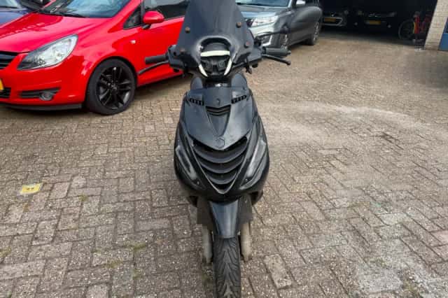 Piaggio Bromscooter Zip (2020) thumbnail 2