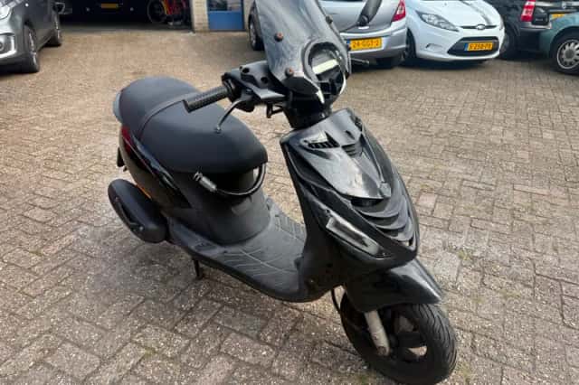 Piaggio Bromscooter Zip (2020) thumbnail 3