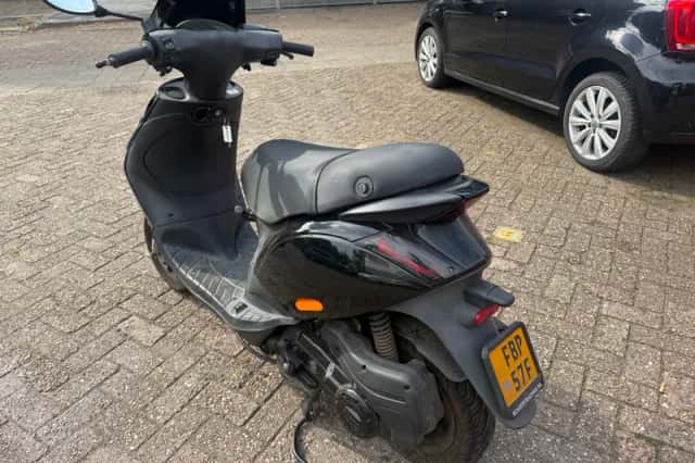 Piaggio Bromscooter Zip (2020) thumbnail 5