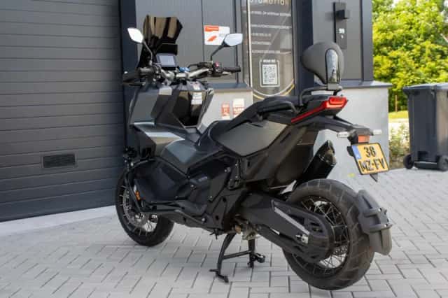 Honda NC 750 X-ADV (2023) thumbnail 4