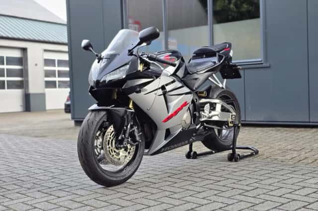Honda CBR 600 Sport 600RR (2006) thumbnail 6
