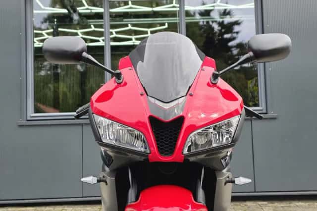 Honda CBR (2007) thumbnail 2