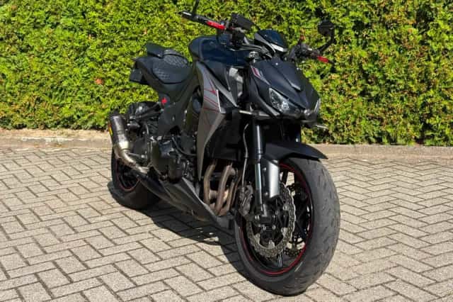 Kawasaki Z1000 (2019) thumbnail 3
