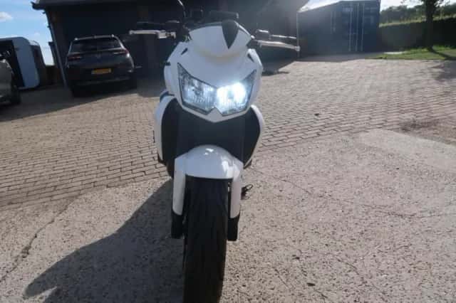 Kawasaki Z750 (2008) thumbnail 3