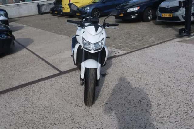 Kawasaki Z750 (2008) thumbnail 4
