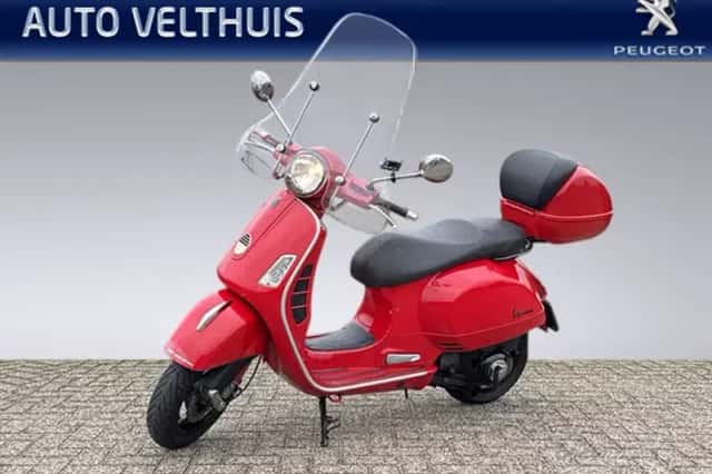 Vespa GTS 250 (2007) thumbnail 1