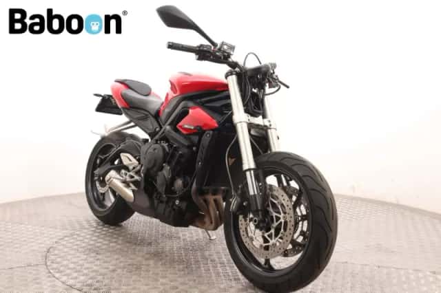 Triumph Street Triple S (2017) thumbnail 2