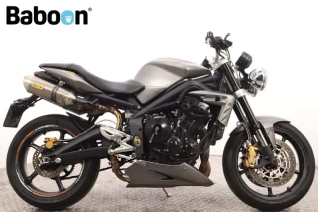 Triumph Street Triple R (2011) thumbnail 1