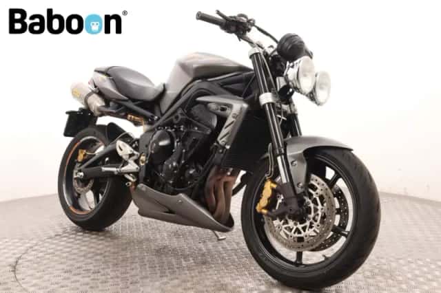 Triumph Street Triple R (2011) thumbnail 2
