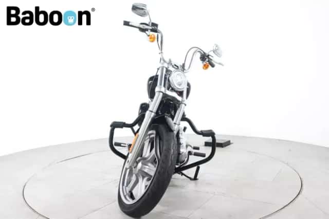 Harley-Davidson Softail (2023) thumbnail 3