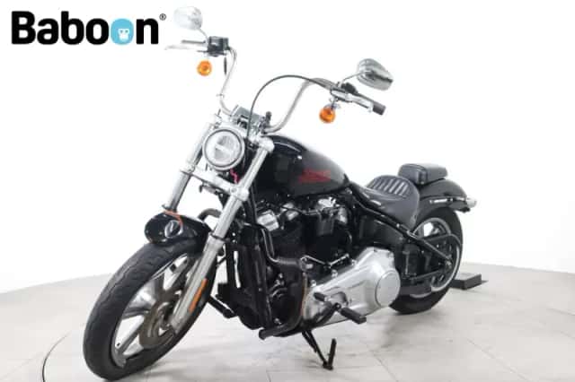 Harley-Davidson Softail (2023) thumbnail 4