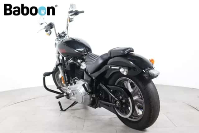 Harley-Davidson Softail (2023) thumbnail 6
