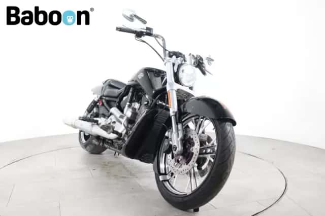 Harley-Davidson V-Rod Muscle (2013) thumbnail 2