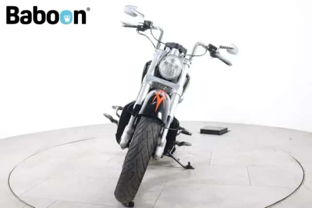 Harley-Davidson V-Rod Muscle (2013) thumbnail 3