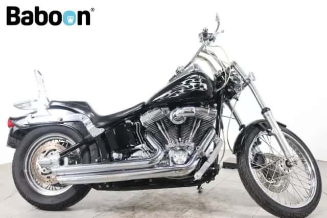 Harley-Davidson Softail (2004) thumbnail 1