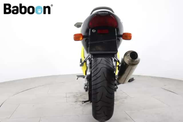 Honda CBR600F (2001) thumbnail 3