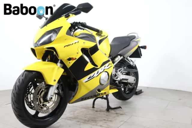 Honda CBR600F (2001) thumbnail 6