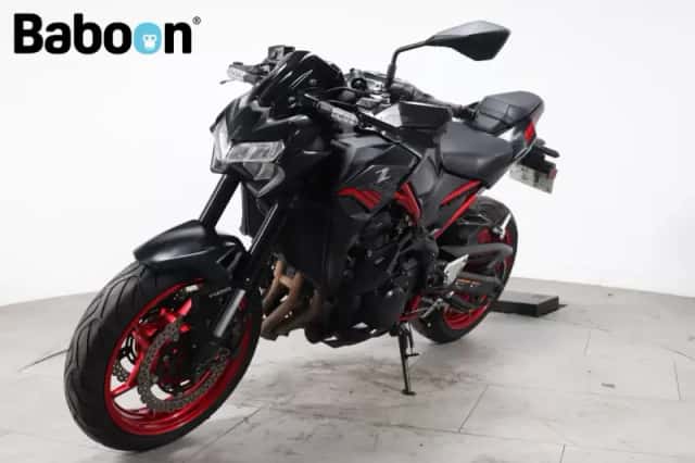 Kawasaki Z900 (2021) thumbnail 4