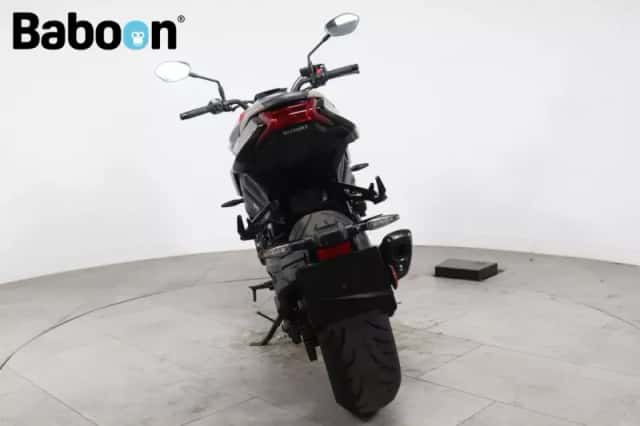 Suzuki GSX-S1000 (2022) thumbnail 3
