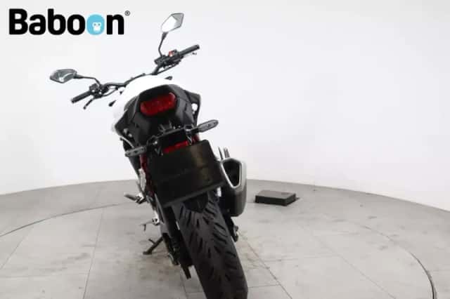 Honda CB 750 Hornet (2023) thumbnail 3