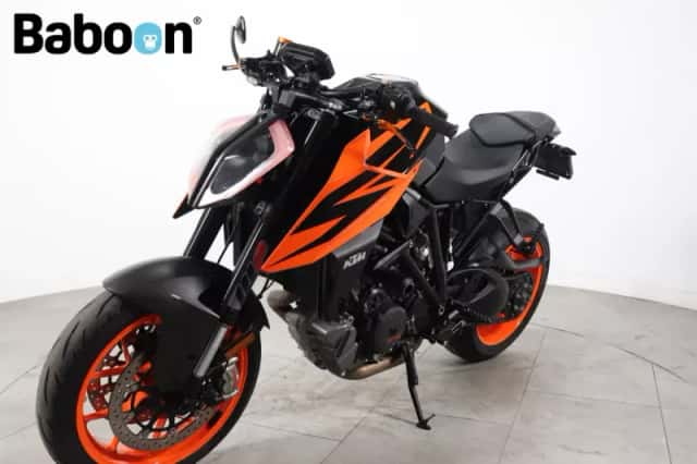 KTM 1290 SuperDuke R (2020) thumbnail 6