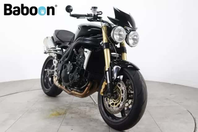 Triumph Speed Triple 1050 (2005) thumbnail 2