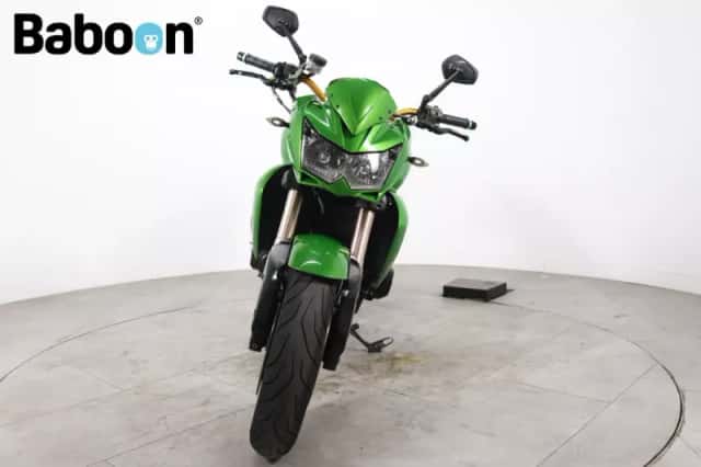 Kawasaki Z 750R (2010) thumbnail 2