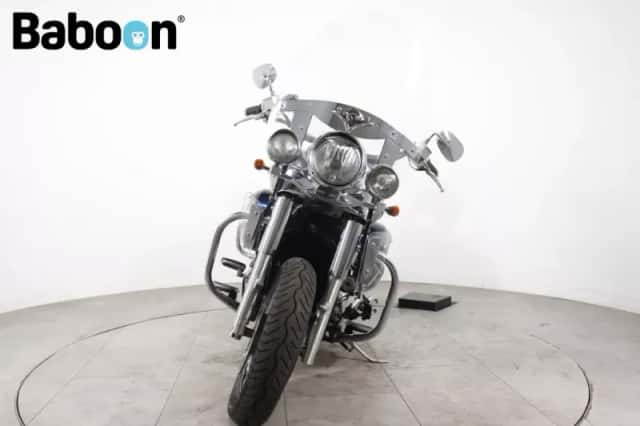 Kawasaki VN1600 Classic Tourer (2005) thumbnail 3