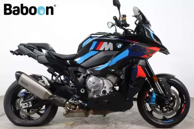 BMW M 1000 XR (2025) thumbnail 1