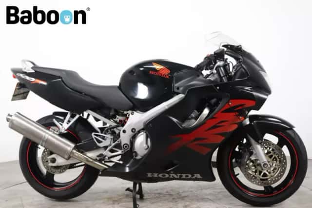 Honda CBR600F (2000) thumbnail 1