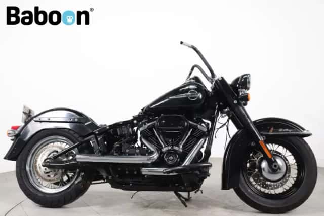 Harley-Davidson Softail (2018) thumbnail 1