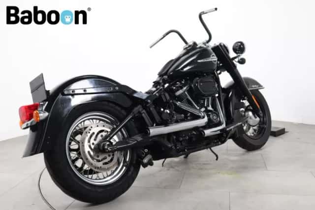 Harley-Davidson Softail (2018) thumbnail 4