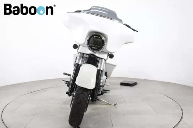 Harley-Davidson Street Glide (2011) thumbnail 3