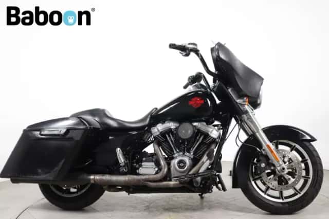 Harley-Davidson Street Glide (2019) thumbnail 1