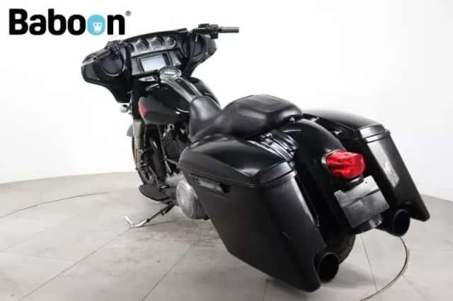 Harley-Davidson Street Glide (2019) thumbnail 6