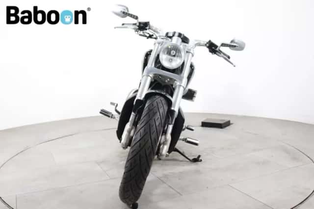 Harley-Davidson V-Rod Muscle (2011) thumbnail 3