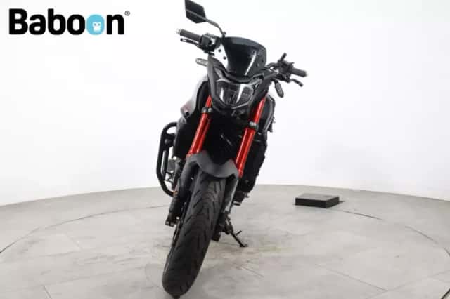 Honda CB 750 Hornet (2024) thumbnail 3