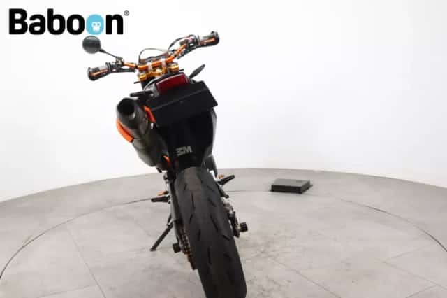 KTM 690 SMC (2012) thumbnail 3